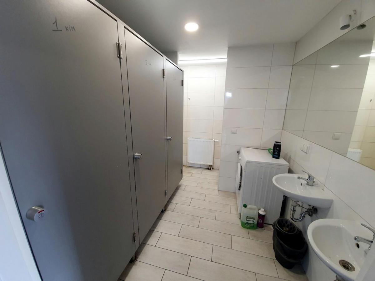 Riviera Rybnik Hostel รืบนิค ภายนอก รูปภาพ